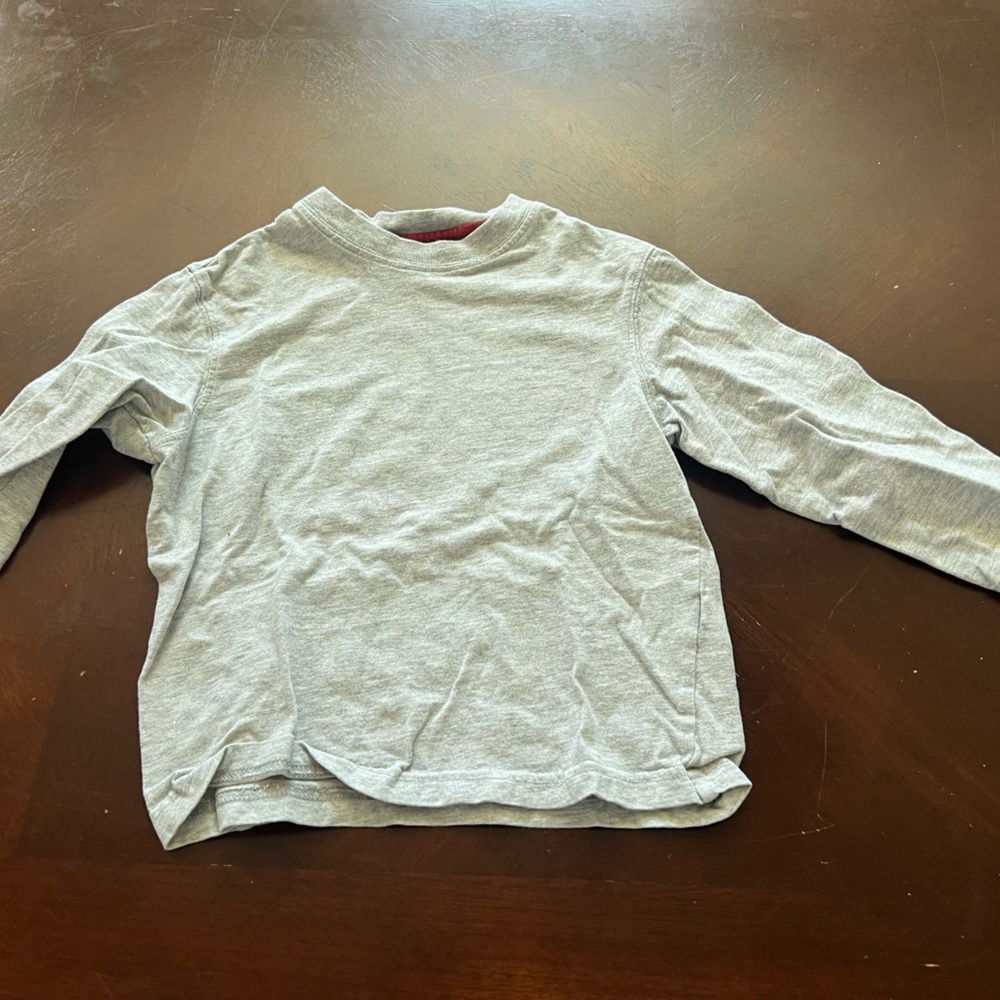 Arizona Jean Company Gray Long Sleeve Tee Soft Knit Casual